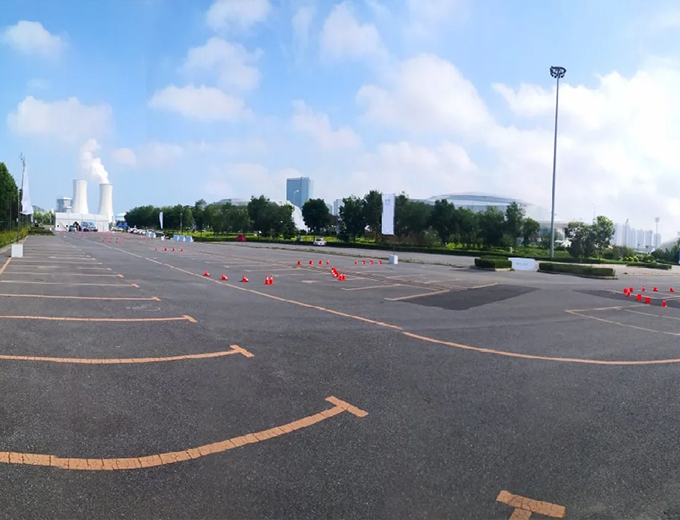 大连-体育中心试驾场